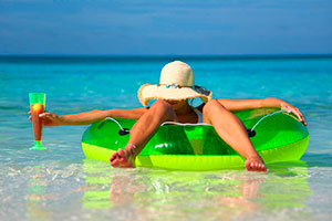 матрас надувной пляжный