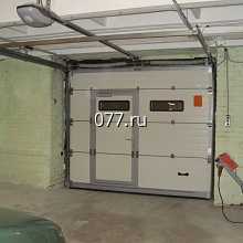 ворота гаражные (въездные в закрытое помещение) секционные, привод автоматический (электрический)