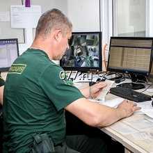 охрана (обеспечение безопасности) объектов физическая (постовая)