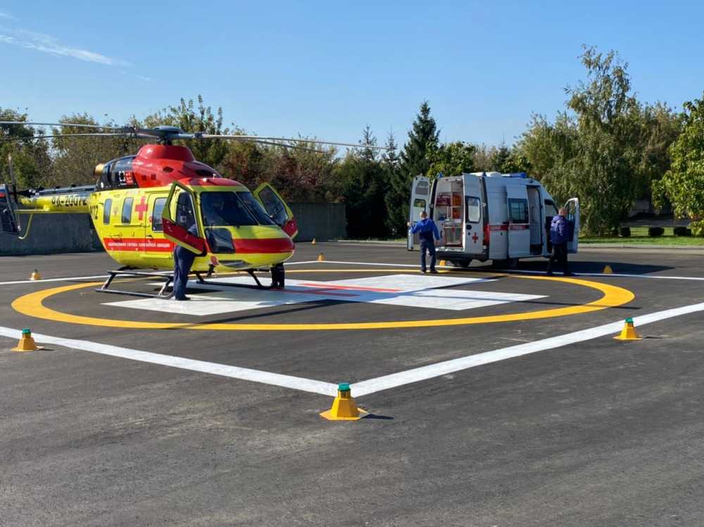 В Россоши на территории районной больницы открыли вертолетную площадку