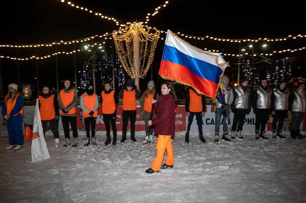 каток воронеж 1 января. каток в парке дельфин воронеж. каток воронеж 1 января. каток на динамо воронеж 2023. каток парк алые паруса воронеж.