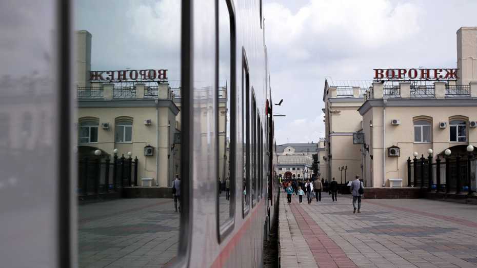7 поездов опоздают в Воронеж из-за аварии в Липецкой области