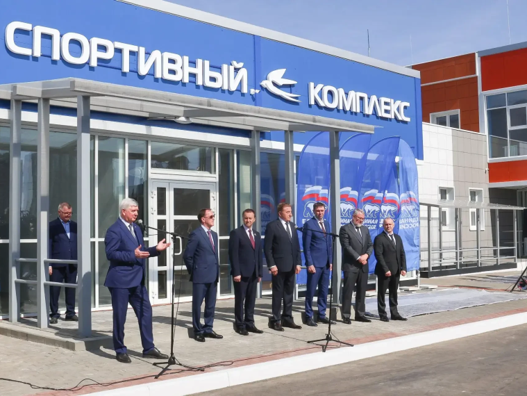 В Шилово состоялось торжественное открытие плавательного бассейна, в церемонии которого принял участие глава города Сергей Петрин