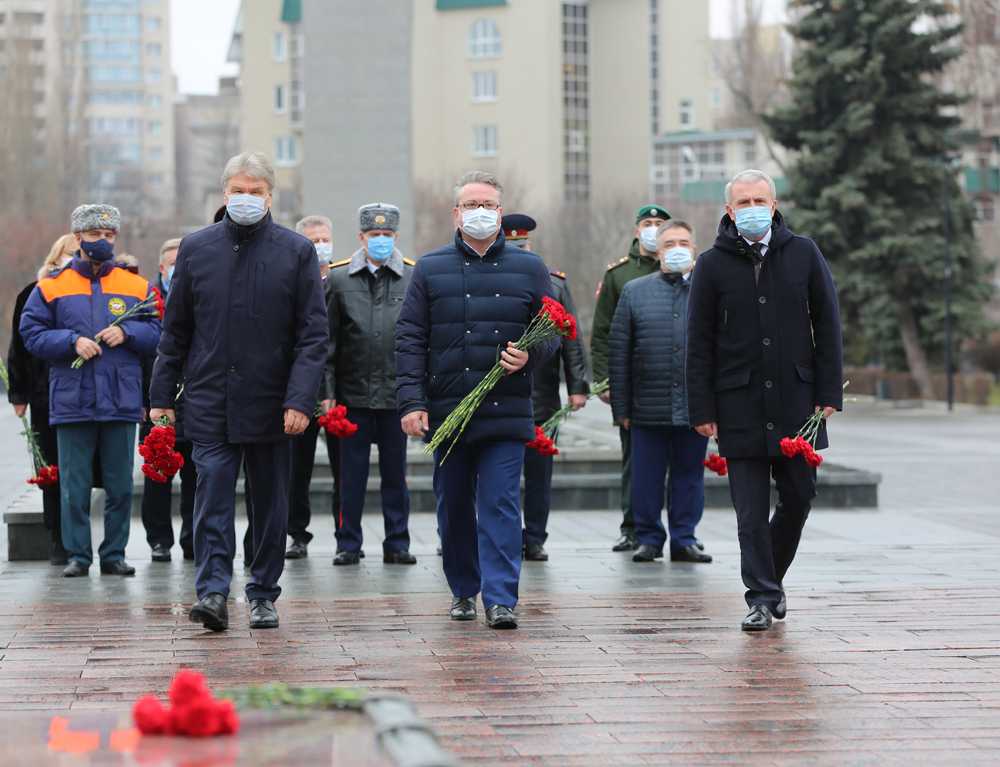 В Воронеже почтили память воинов-освободителей