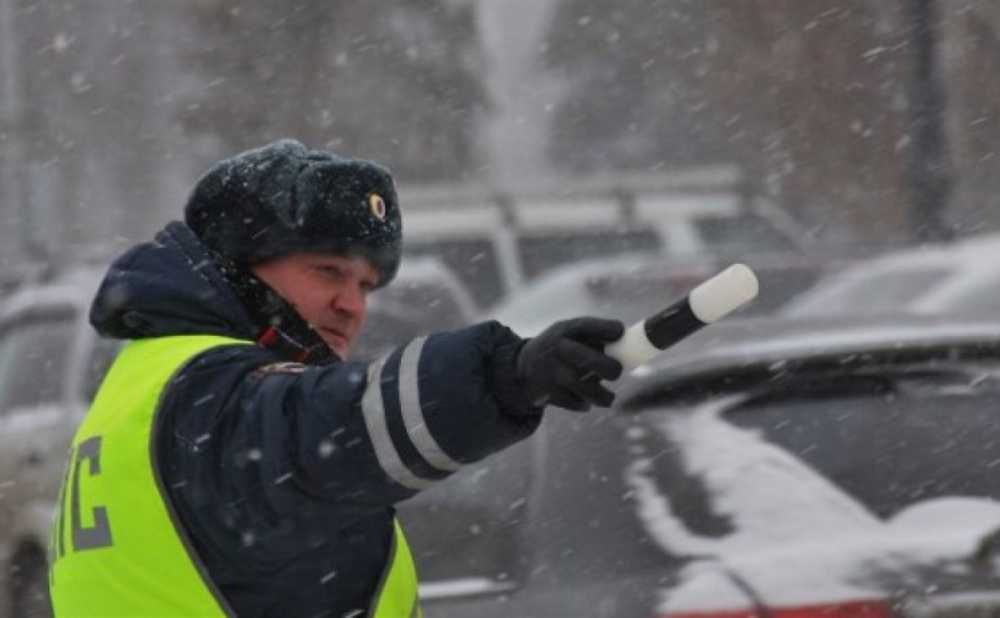 Мэр Воронежа поблагодарил ГИБДД за помощь в борьбе со снегопадом