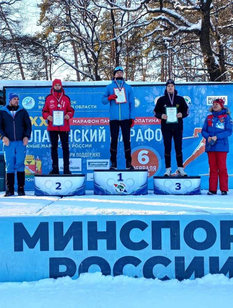 В Воронеже состоялись соревнования по лыжным гонкам  