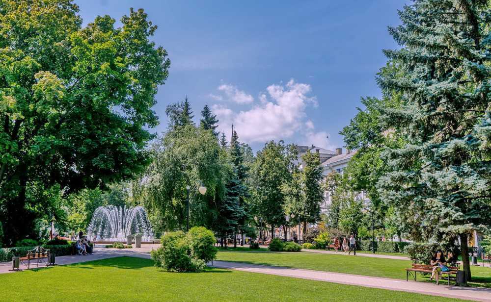 В 2021 году в благоустройство дворов и парков вложили 600 млн. руб