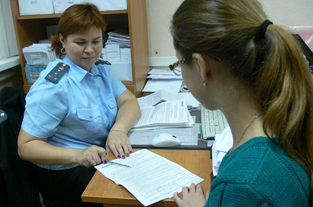 Налоговики и судебные приставы Воронежской области начали выявлять должников по месту ведения бизнеса
