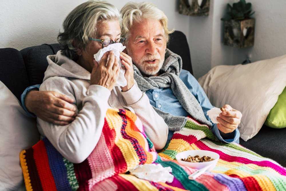 Среди людей пенсионного возраста  растет доля заболевших коронавирусом 