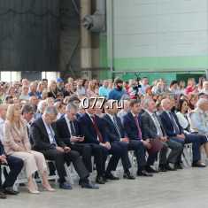 Воронежские власти поздравили с юбилеем коллектив авиазавода 