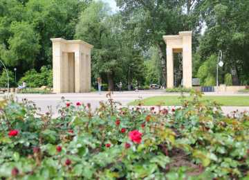 В Воронеже до 4 сентября закроют въезд на парковку Центрального парка 