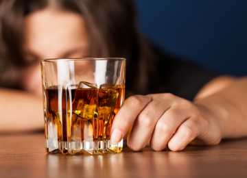 Две тысячи воронежцев в 2022 году отказались от алкоголя
