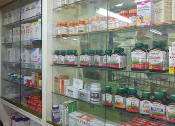 Медработникам в селах разрешили продавать лекарства 